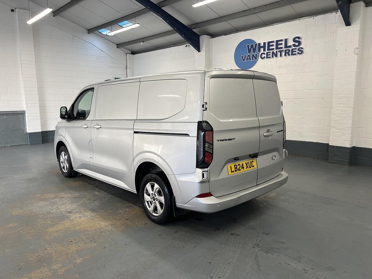 Used Ford Transit Custom 2024 for sale - 76841981: Photo 2