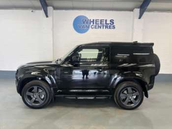 Used Land Rover Defender 90 2024 for sale - 73683182: Photo