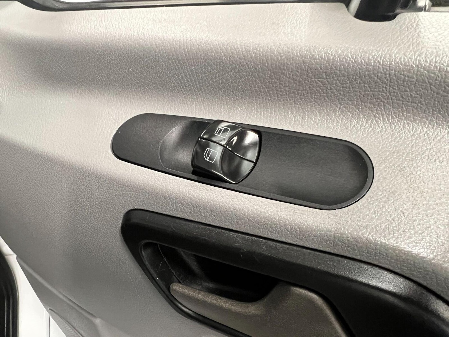 Used Mercedes-Benz Sprinter 2018 for sale - 76871080: Photo 10