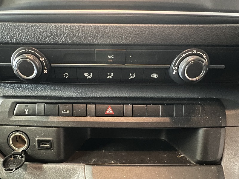 Used Vauxhall Vivaro 2022 for sale - 77328744: Photo 9