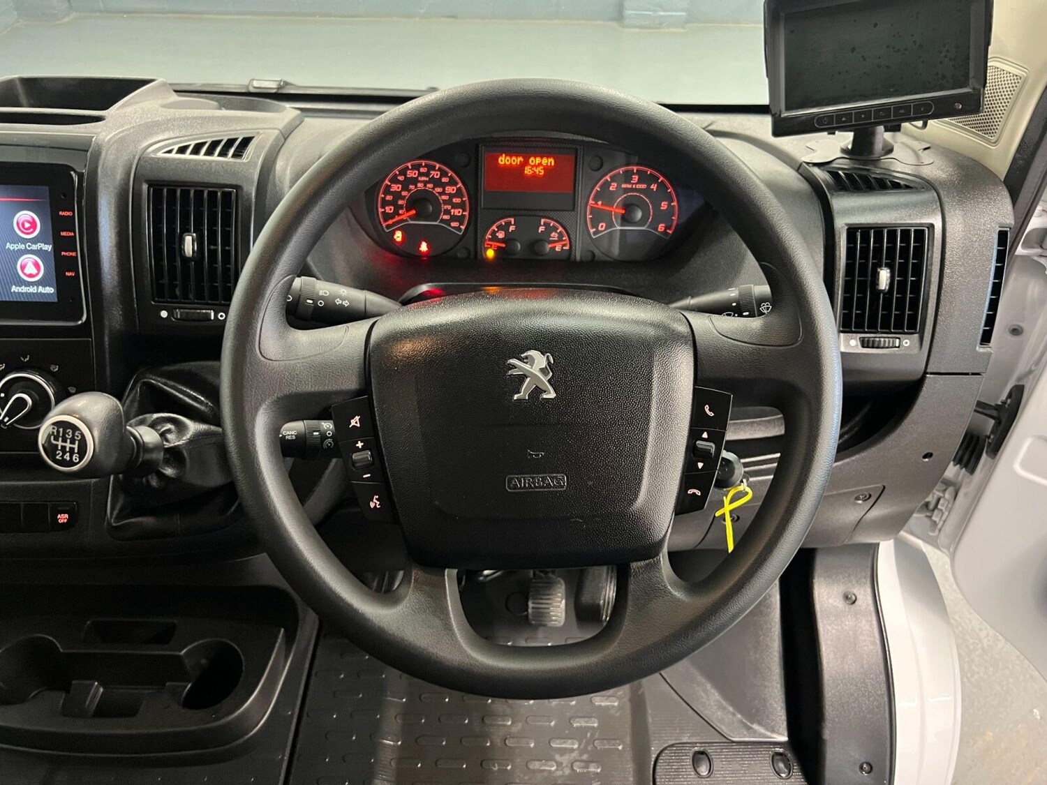 Vehicle 29