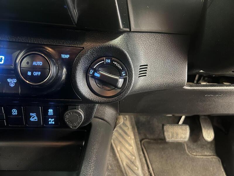 Used Toyota Hilux 2022 for sale - 76958553: Photo 15