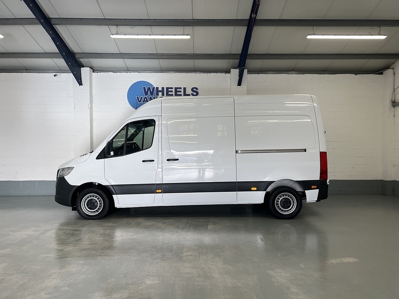 Used Mercedes-Benz Sprinter 2024 for sale - 77250835: Photo 2