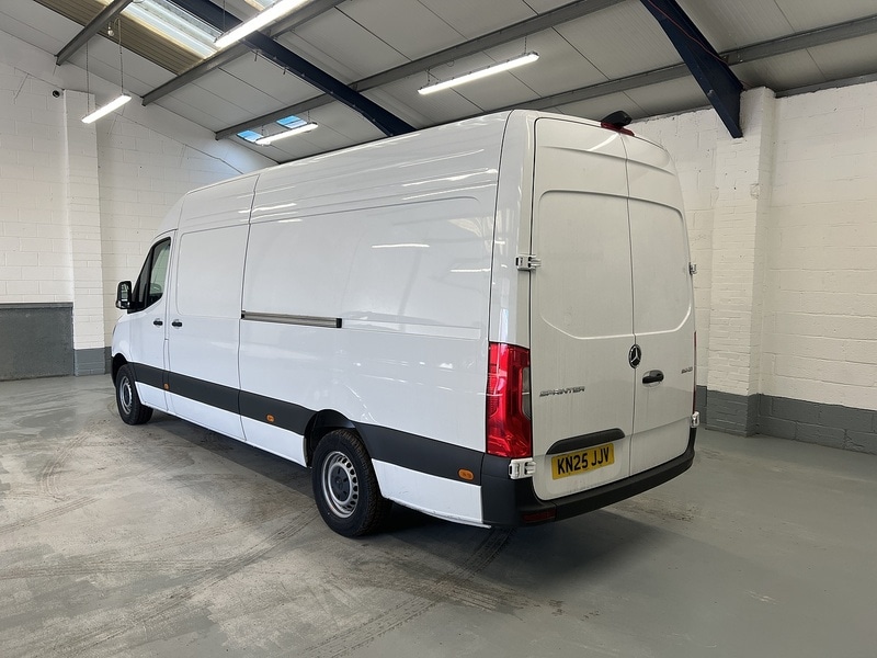 Used Mercedes-Benz Sprinter for sale - 77568374: Photo 2