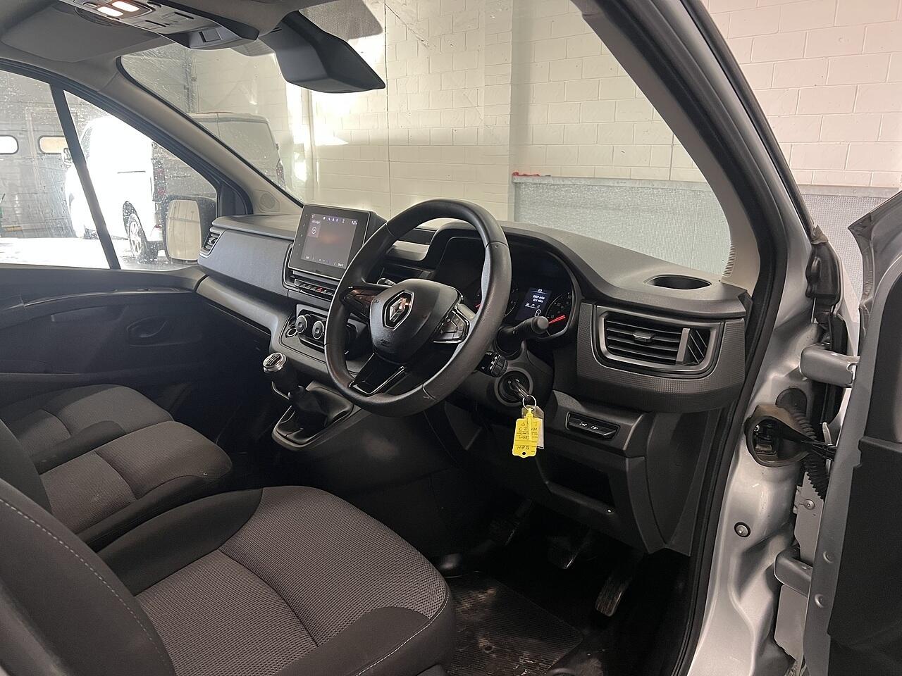 Used Renault Trafic 2023 for sale - 76874790: Photo 6