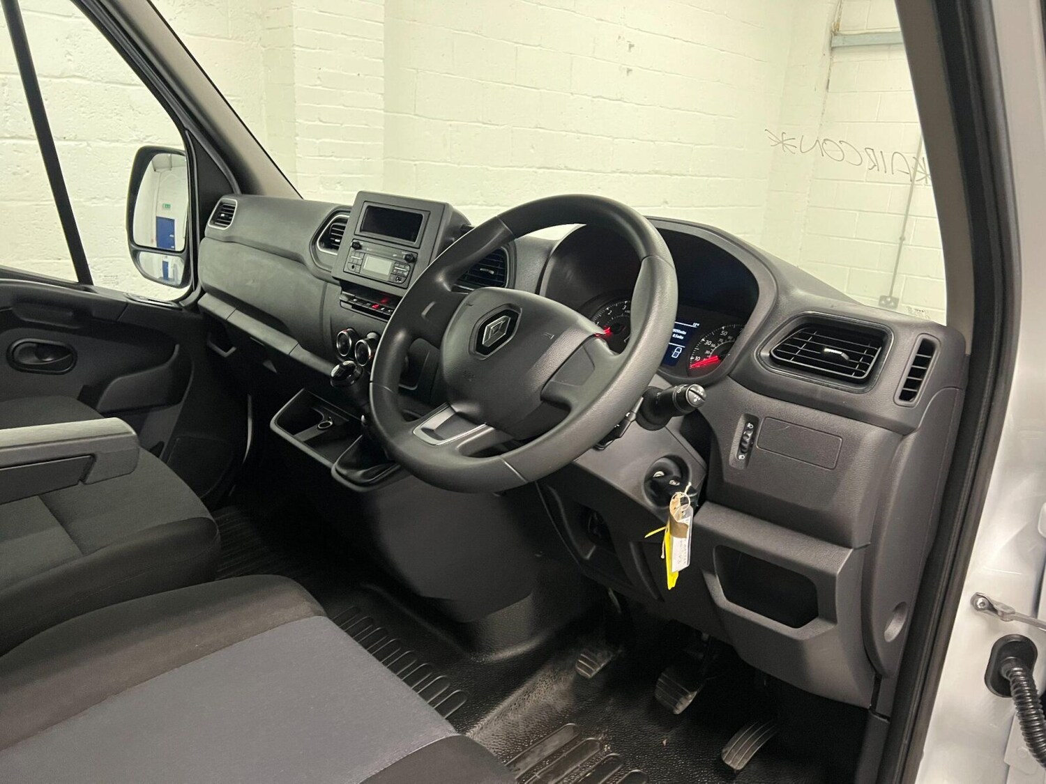 Used Renault Master 2023 for sale - 76869722: Photo 15