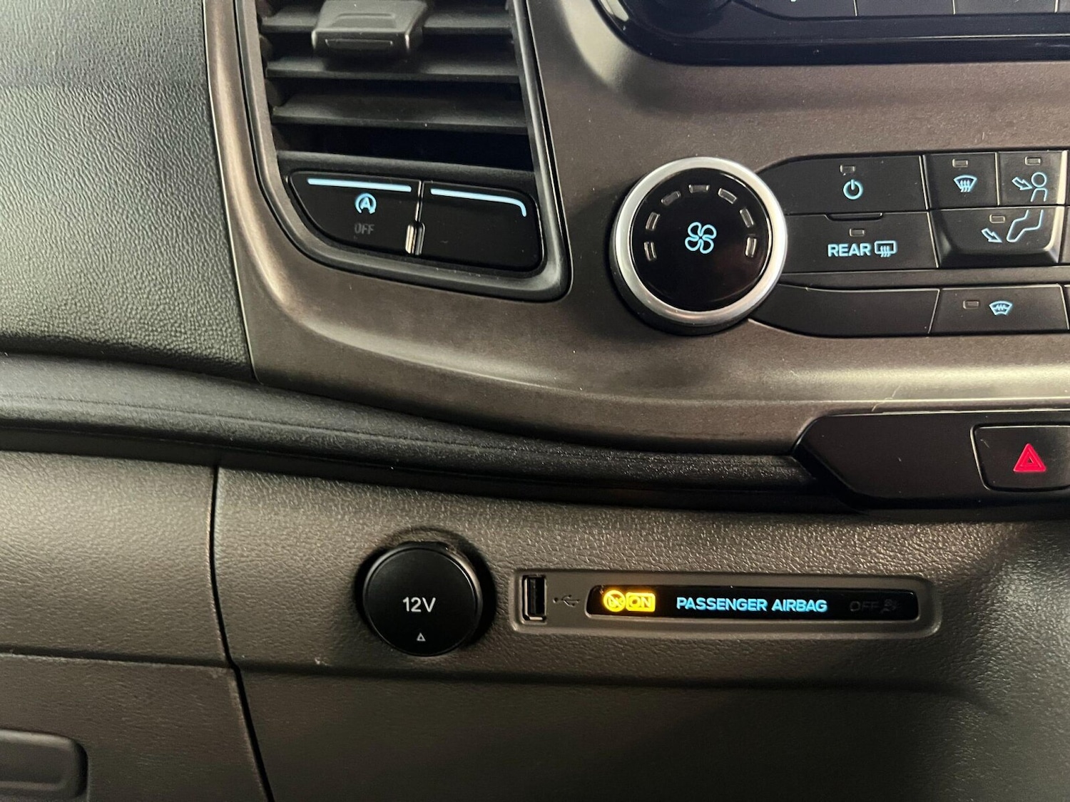 Used Ford Transit Custom 2022 for sale - 76869265: Photo 17