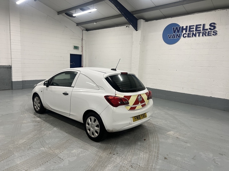Used Vauxhall Corsa 2018 for sale - 77168555: Photo 2