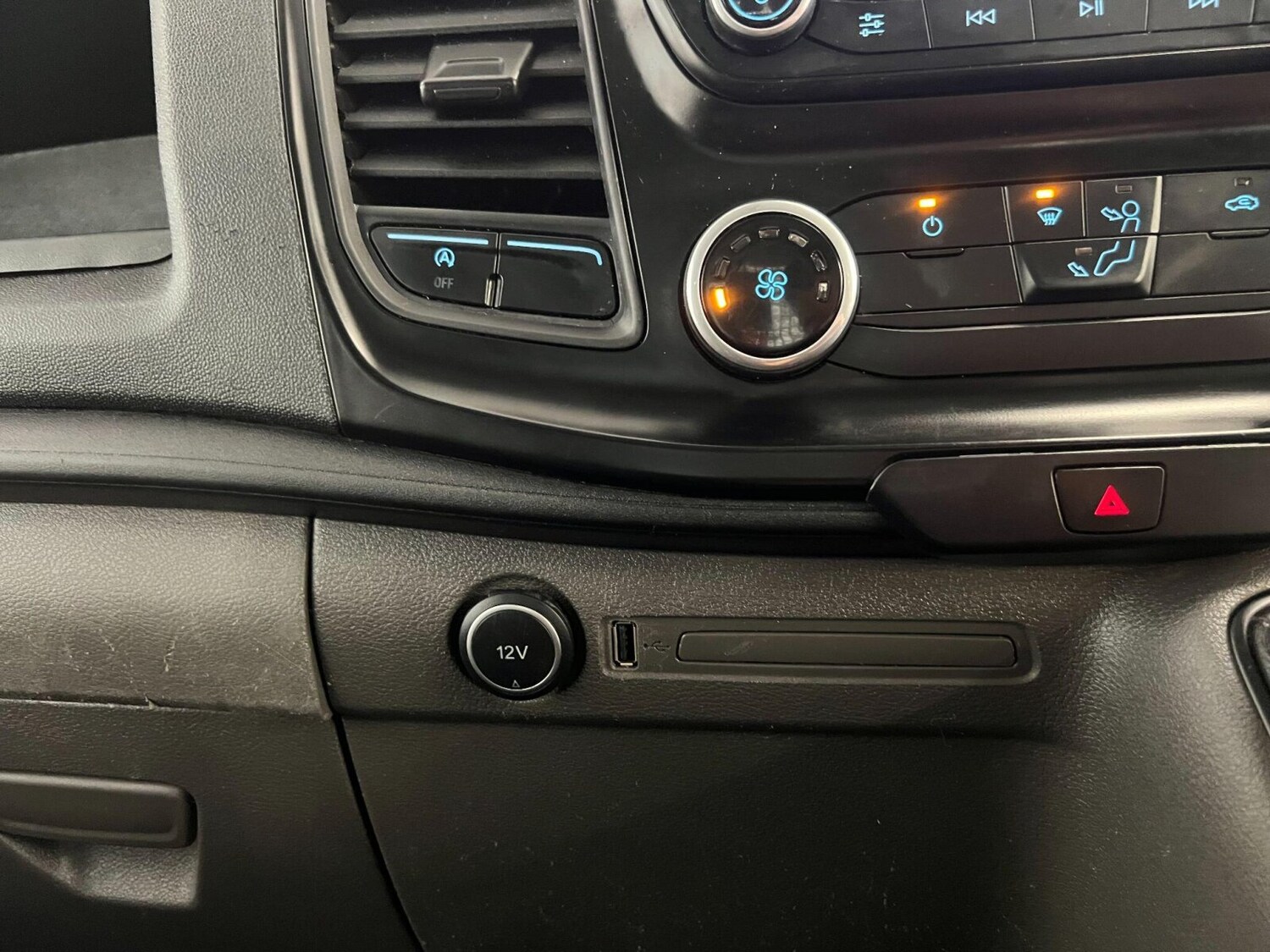 Used Ford Transit 2020 for sale - 75403908: Photo 20