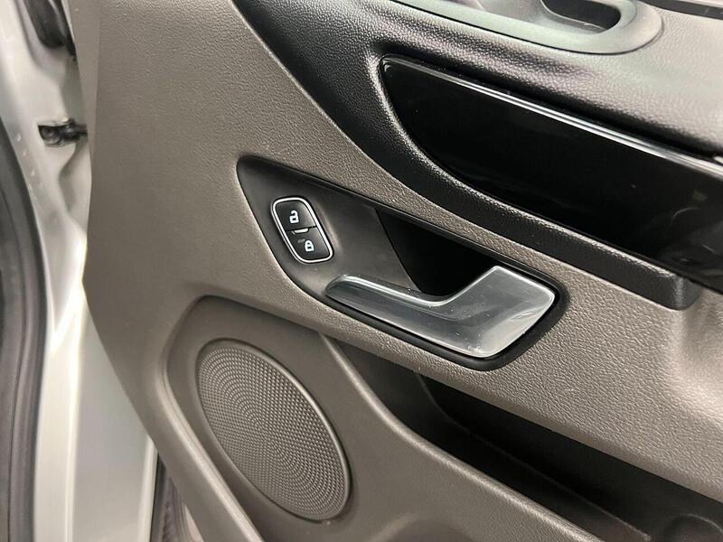 Used Ford Transit Custom 2022 for sale - 76903981: Photo 11