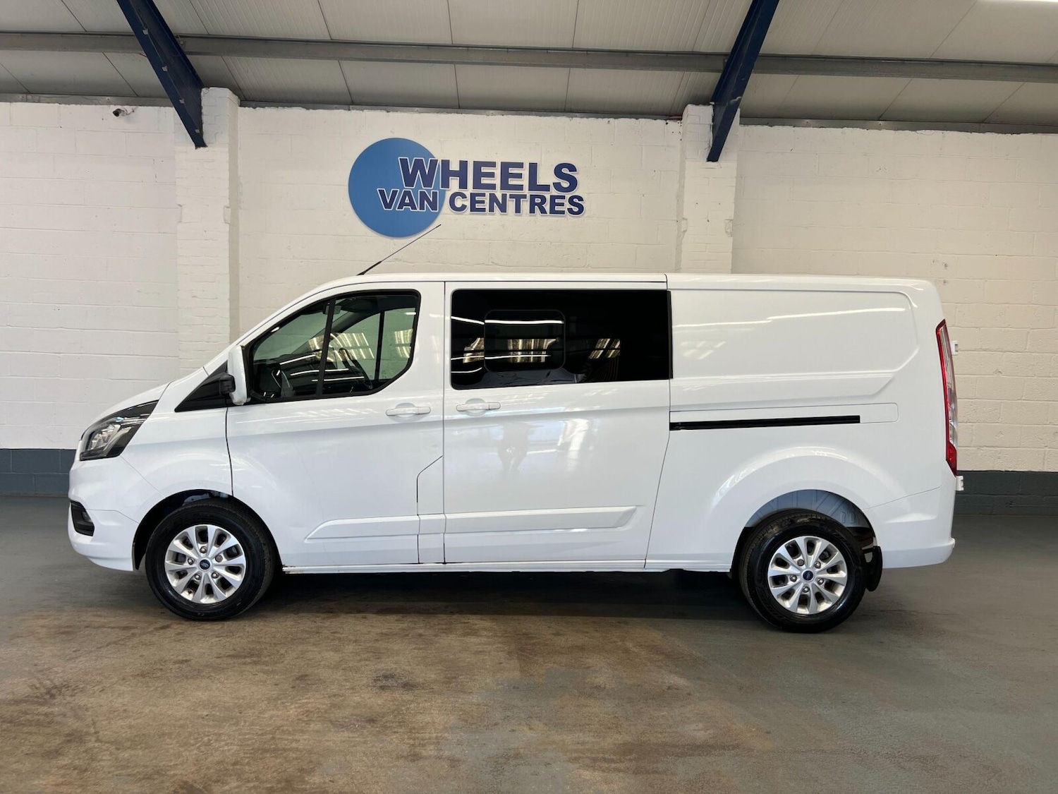 Used Ford Transit Custom 2022 for sale - 76007711: Photo 2