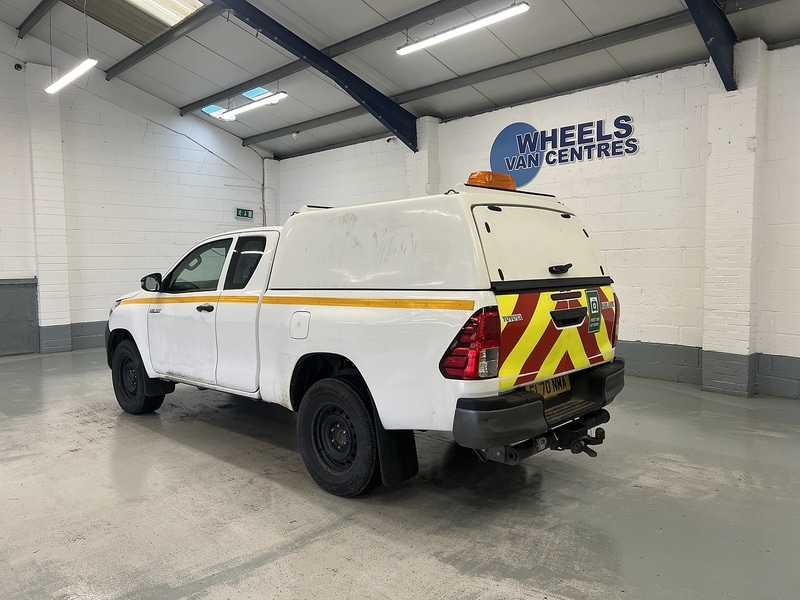 Used Toyota Hilux 2020 for sale - 77693917: Photo 2