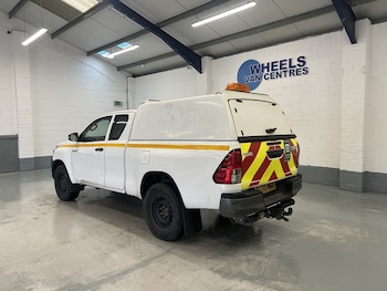 Used Toyota Hilux 2020 for sale - 77693917: Photo