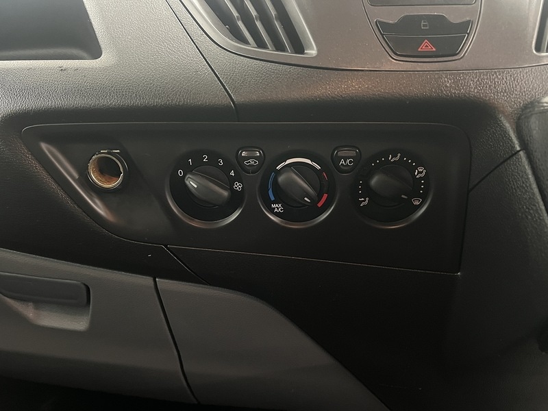 Used Ford Transit Custom 2017 for sale - 77990140: Photo 23