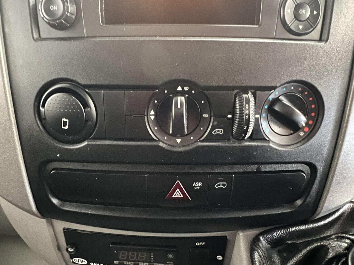 Used Mercedes-Benz Sprinter 2018 for sale - 76221756: Photo 15