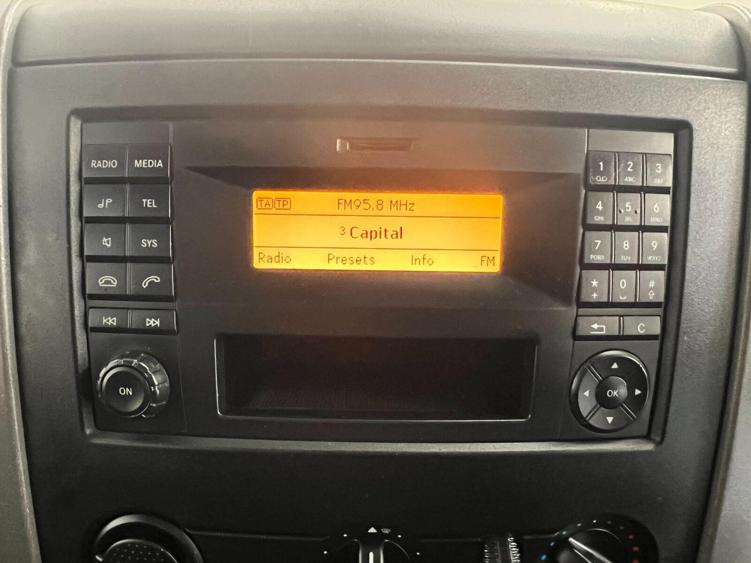 Used Mercedes-Benz Sprinter 2018 for sale - 76221756: Photo 21