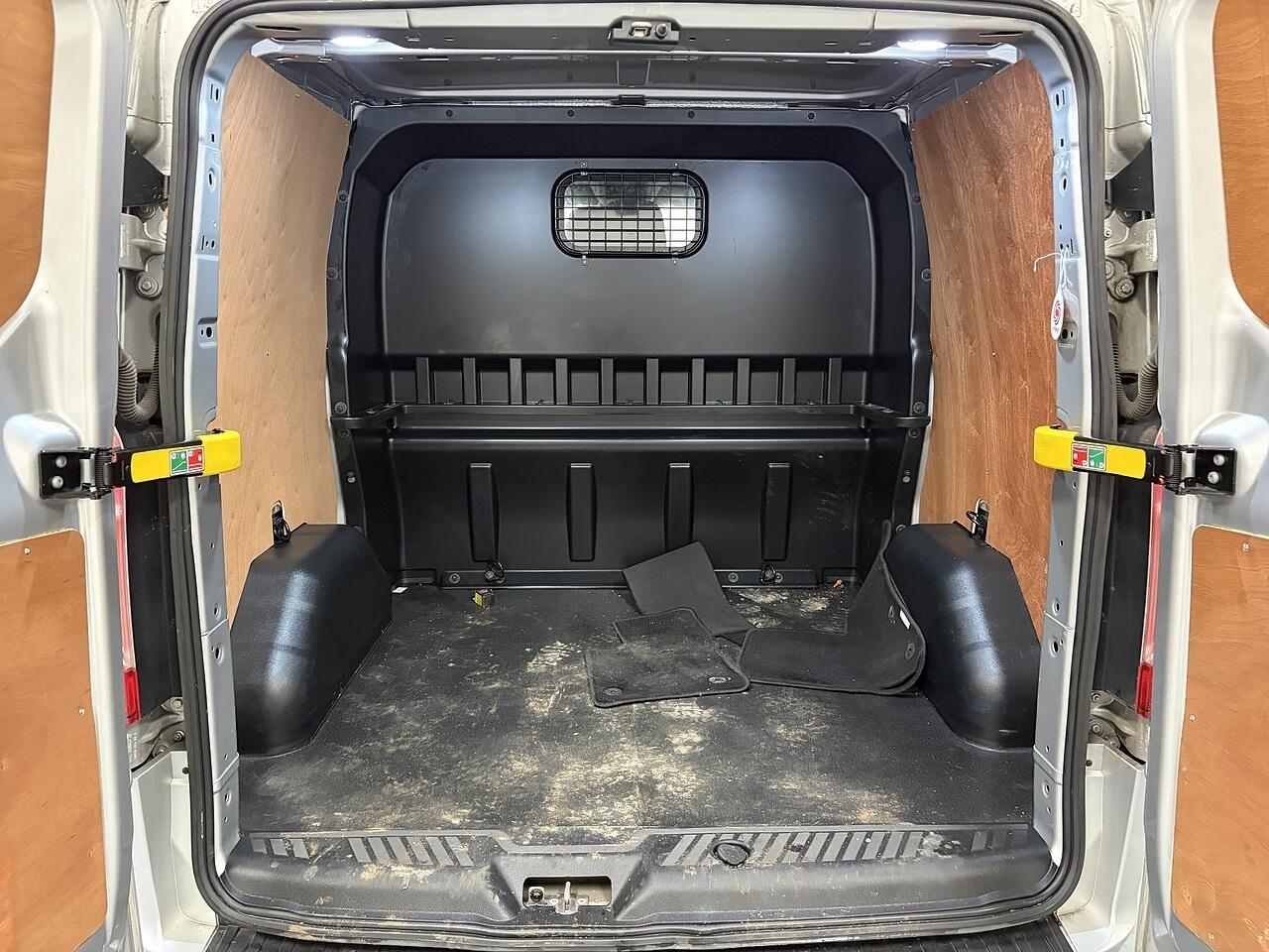 Used Ford Transit Custom 2023 for sale - 76874698: Photo 5