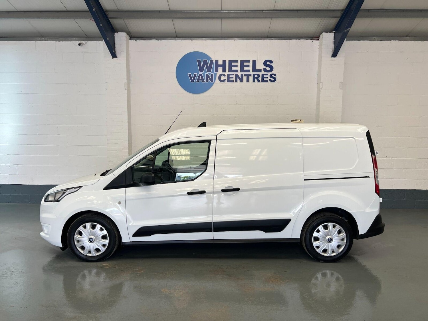 Used Ford Transit Connect 2021 for sale - 76868384: Photo 2