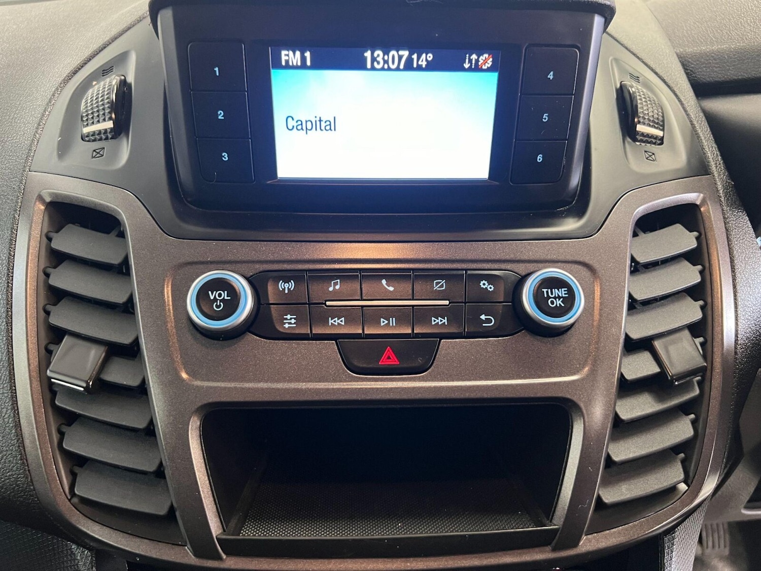 Used Ford Transit Connect 2021 for sale - 76868384: Photo 24