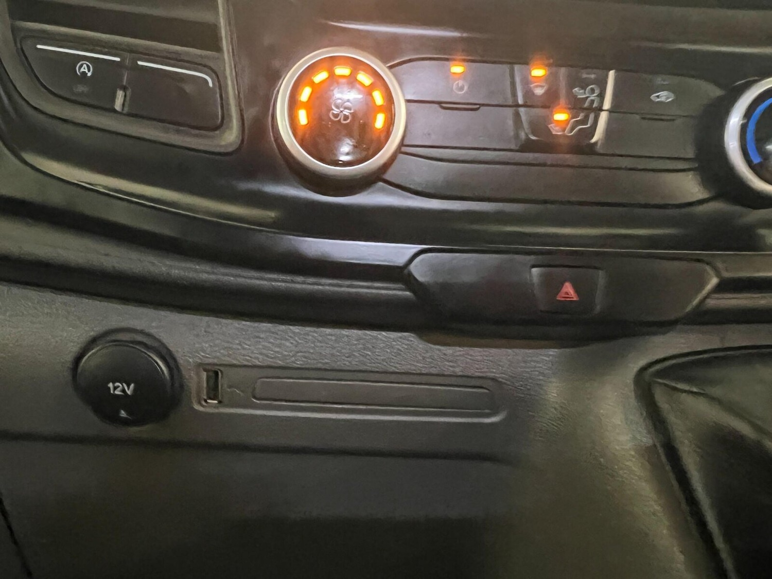 Used Ford Transit 2023 for sale - 76873393: Photo 36