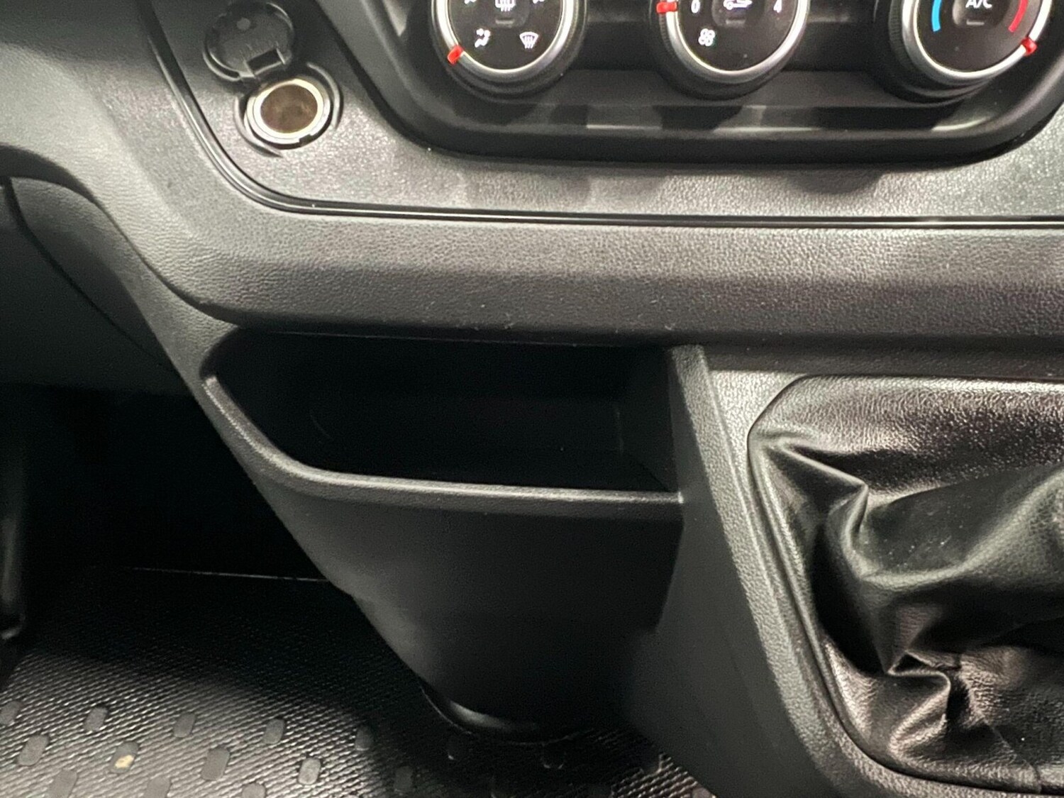 Used Renault Trafic 2023 for sale - 76233918: Photo 31