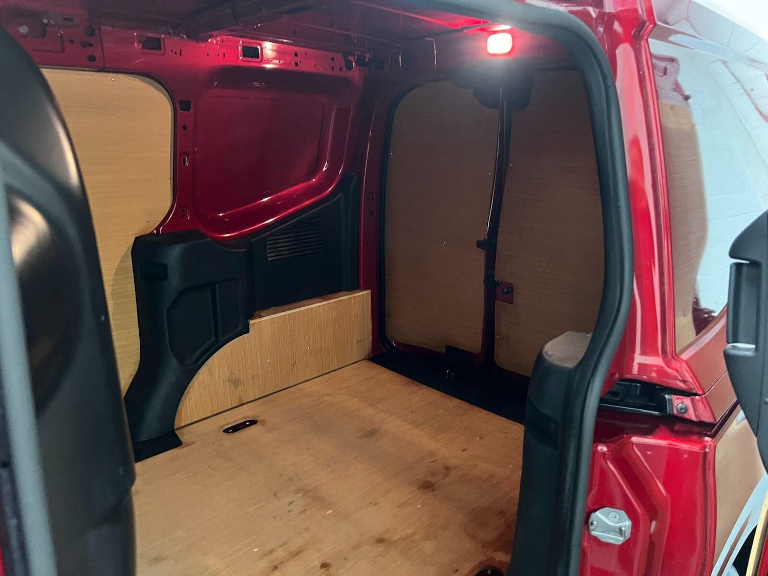 Used Ford Transit Courier 2024 for sale - 76172309: Photo 36