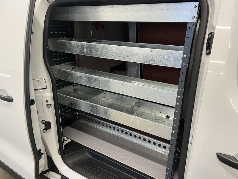 Used Peugeot Expert 2022 for sale - 76904390: Photo 32