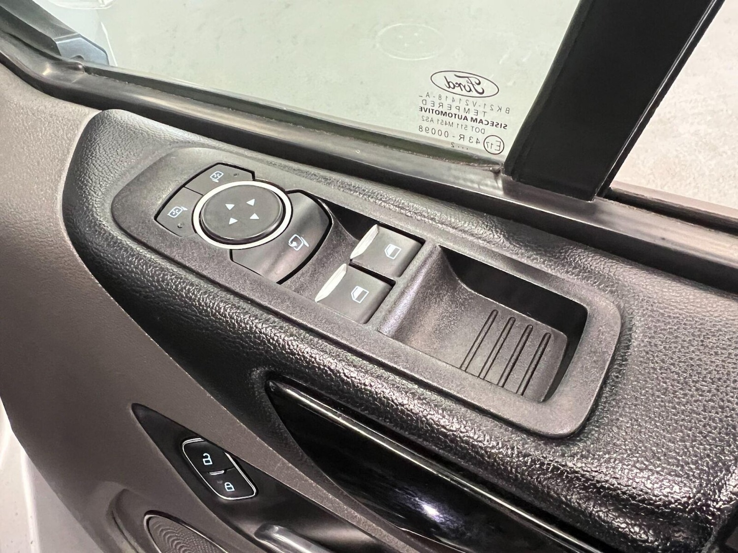 Used Ford Tourneo Custom 2022 for sale - 76871601: Photo 11