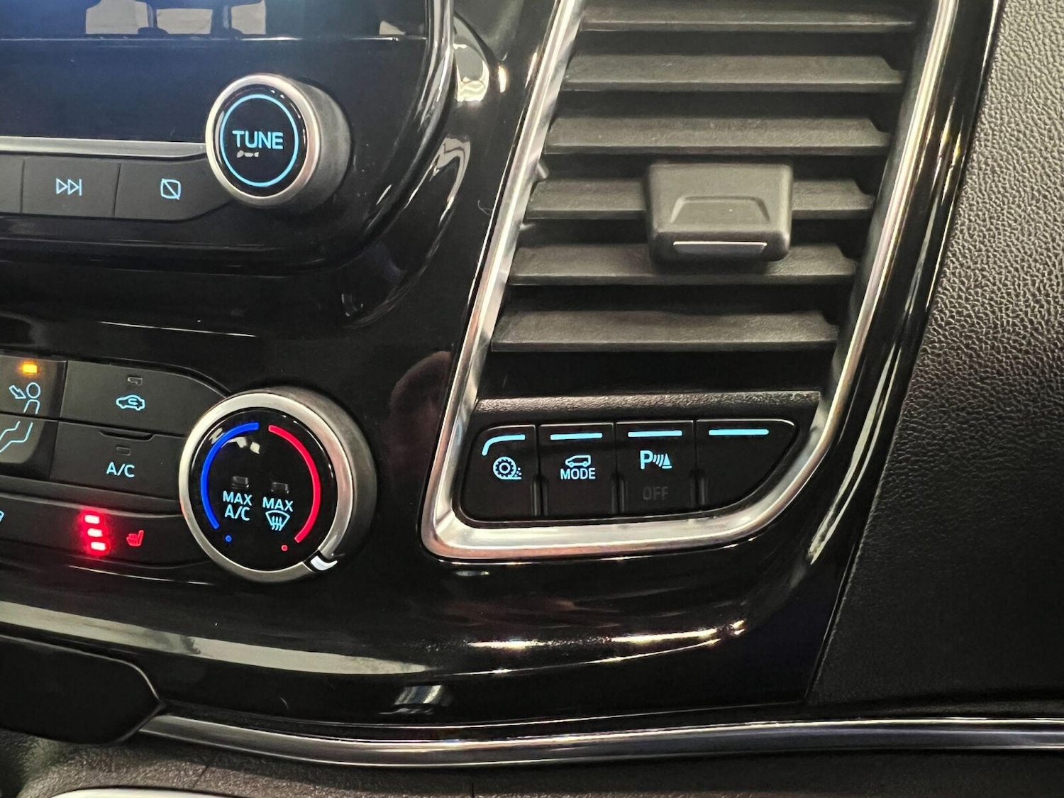 Used Ford Tourneo Custom 2022 for sale - 76871601: Photo 15