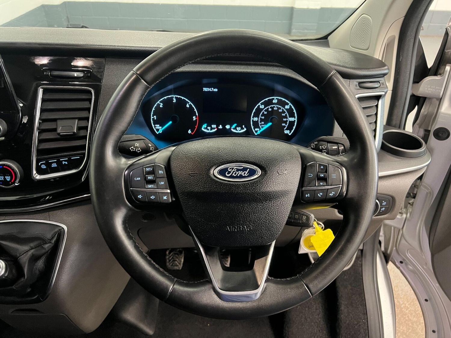 Used Ford Tourneo Custom 2022 for sale - 76871601: Photo 32