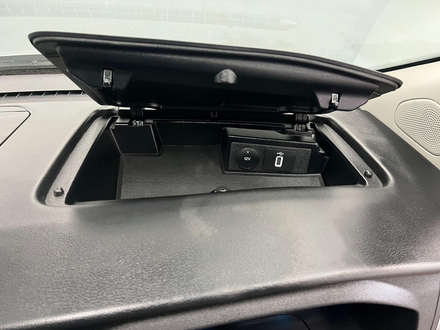 Used Ford Tourneo Custom 2022 for sale - 76871601: Photo 44