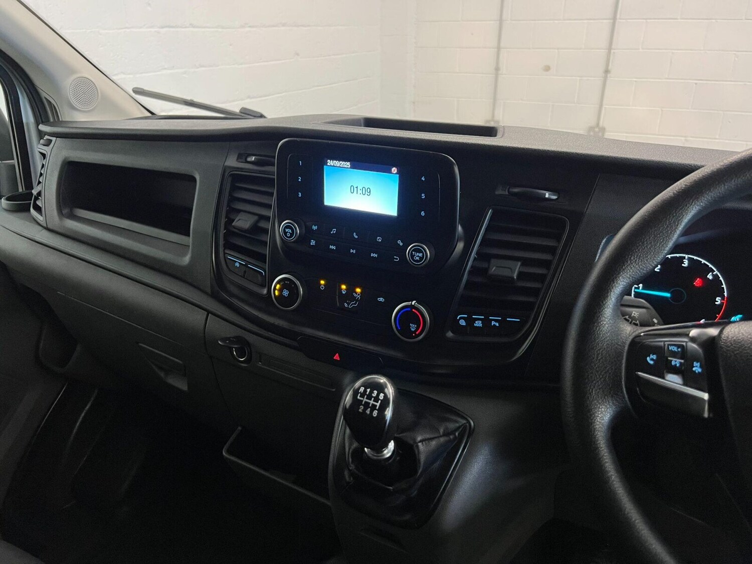 Used Ford Transit 2023 for sale - 75734912: Photo 31