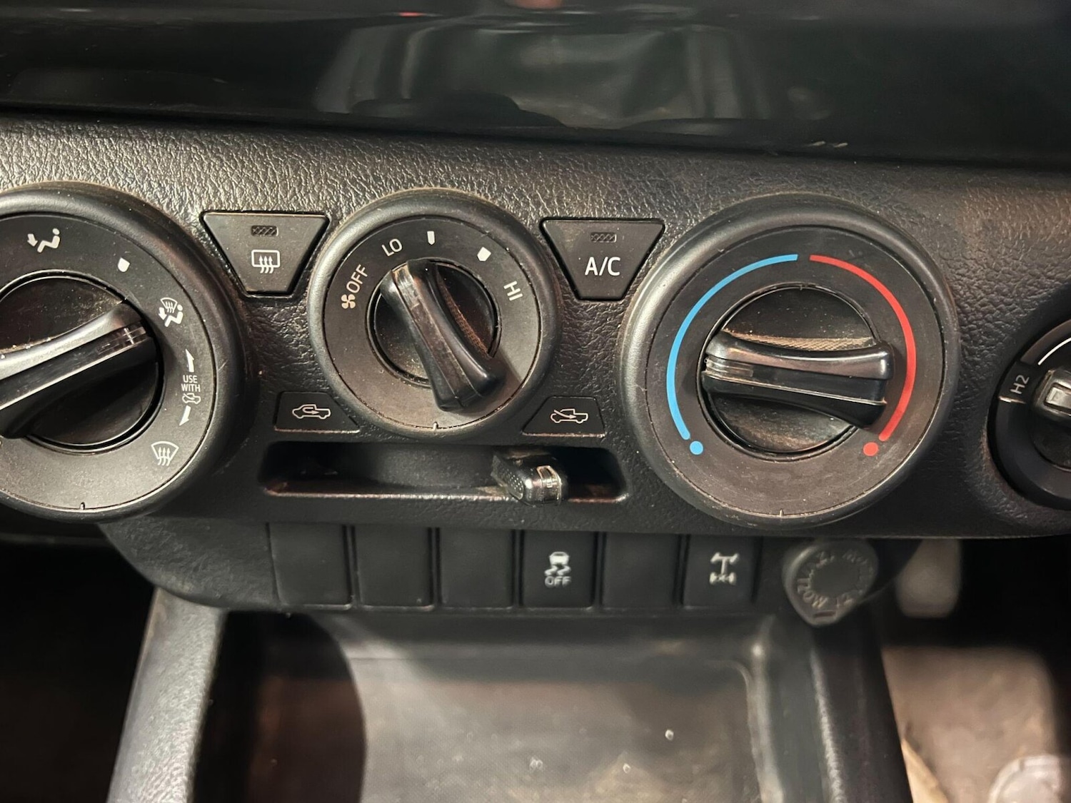 Used Toyota Hilux 2020 for sale - 76493962: Photo 10