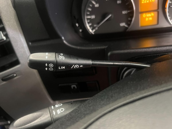 Used Mercedes-Benz Sprinter 2018 for sale - 75404424: Photo 15