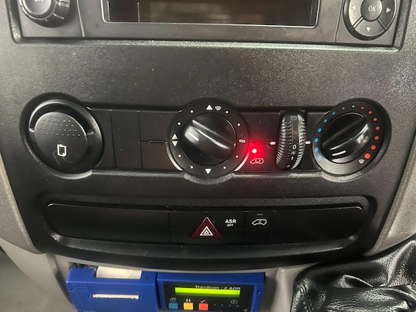 Used Mercedes-Benz Sprinter 2018 for sale - 75404424: Photo 16