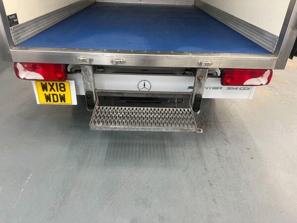 Used Mercedes-Benz Sprinter 2018 for sale - 75404424: Photo 9