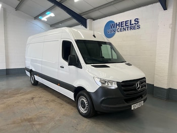 Used Mercedes-Benz Sprinter 2023 for sale - 75966892: Photo 3
