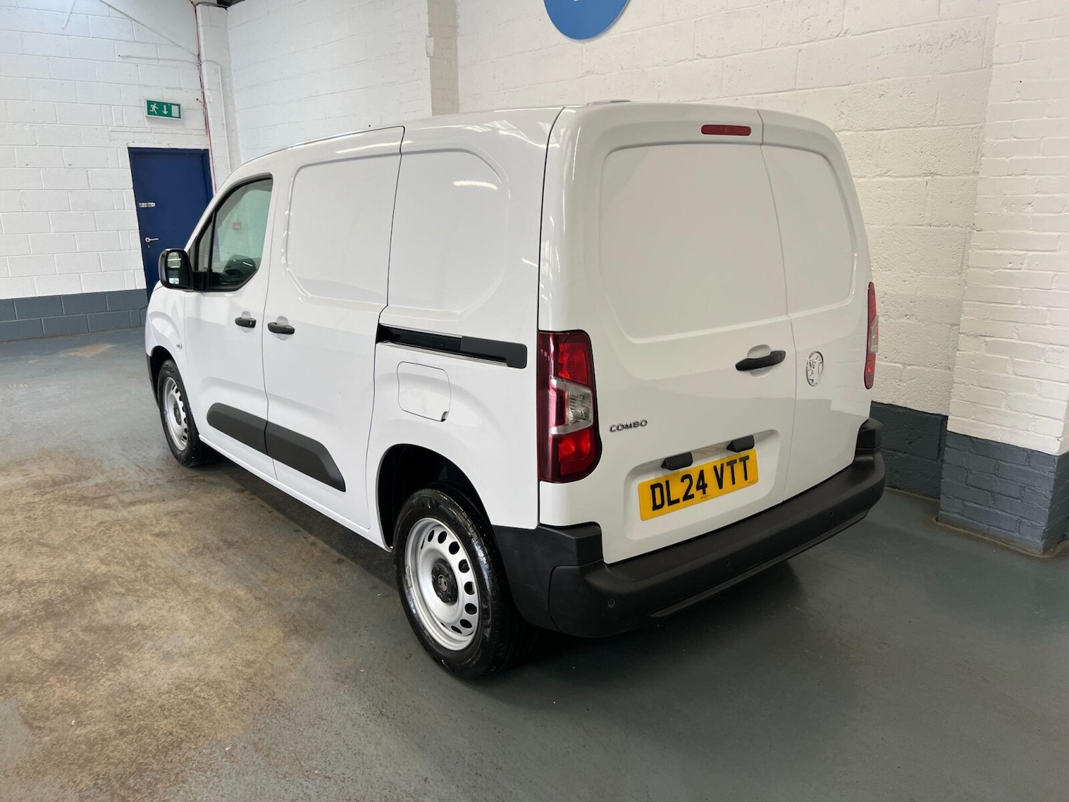 Used Vauxhall Combo 2024 for sale - 76871253: Photo 5