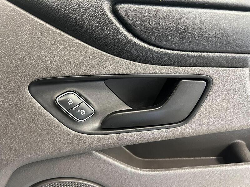 Used Ford Transit Custom 2022 for sale - 76903885: Photo 11