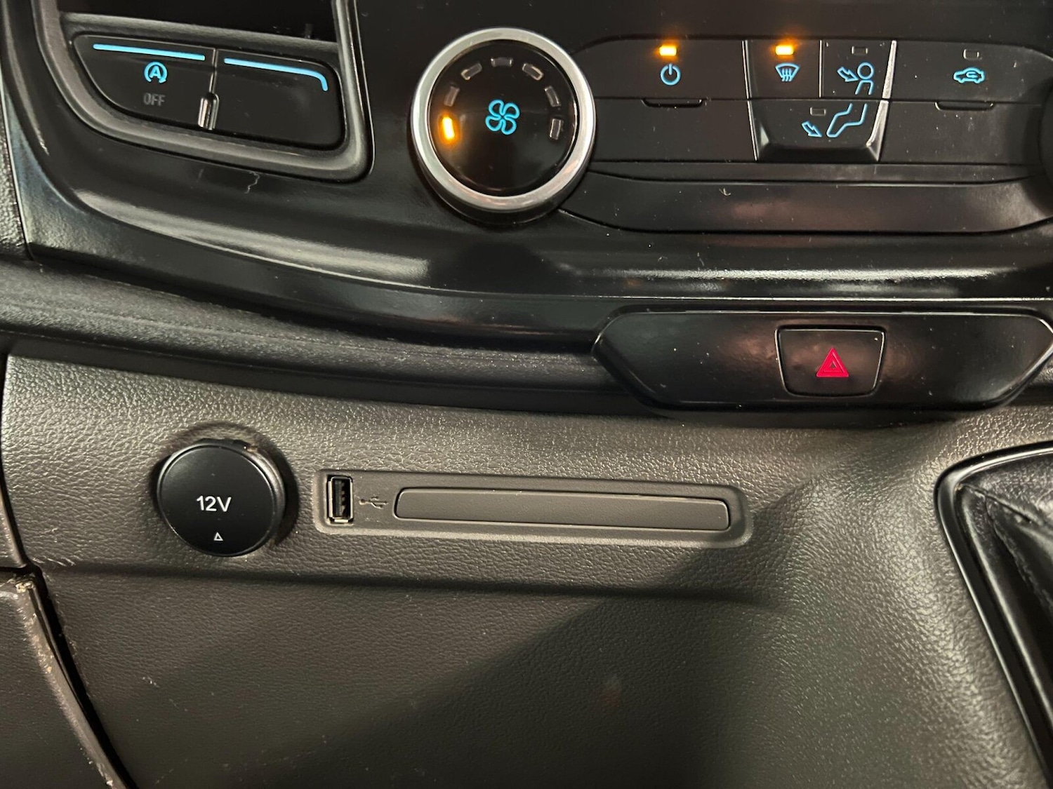 Used Ford Transit 2023 for sale - 76871596: Photo 24