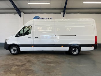 Used Mercedes-Benz Sprinter 2023 for sale - 76079427: Photo 2