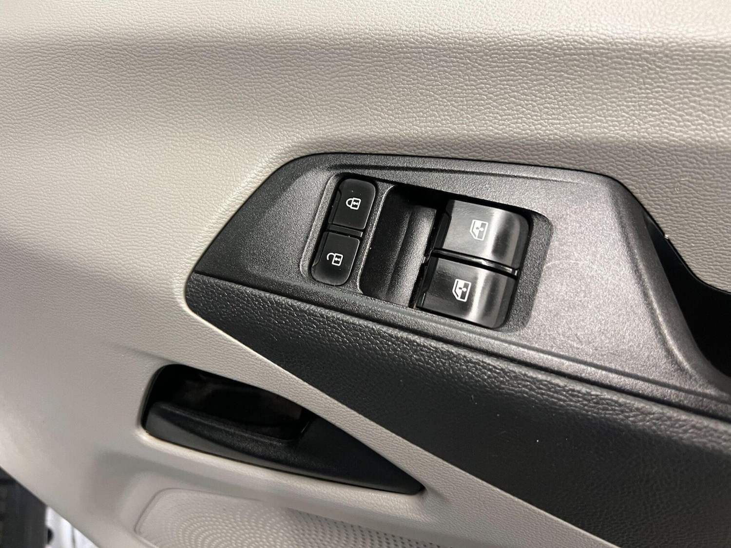 Used Maxus Deliver 9 2022 for sale - 76870881: Photo 15