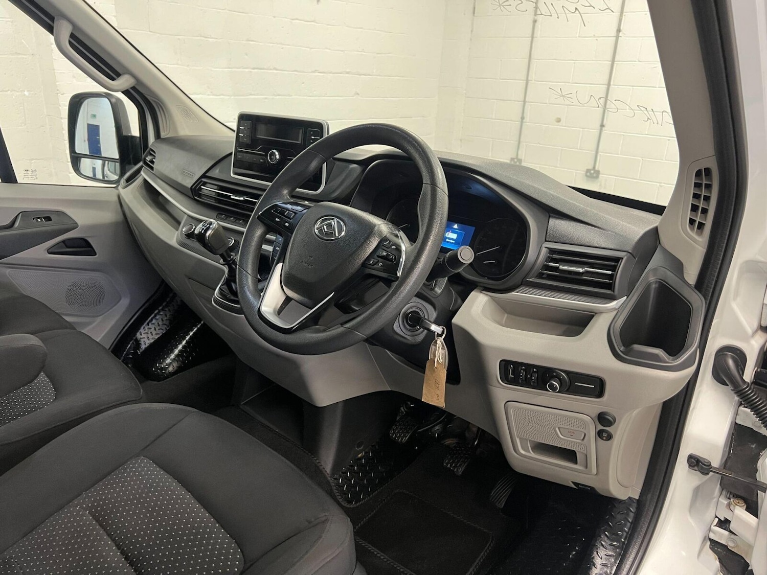 Used Maxus Deliver 9 2022 for sale - 76870881: Photo 22