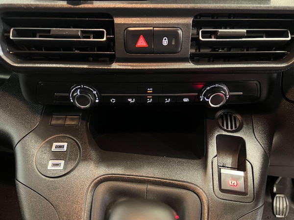 Used Peugeot Partner 2024 for sale - 75406667: Photo 19