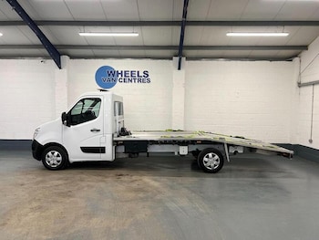 Used Nissan Interstar 2022 for sale - 76904200: Photo