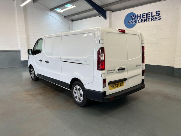 Used Renault Trafic 2023 for sale - 76154931: Photo 2