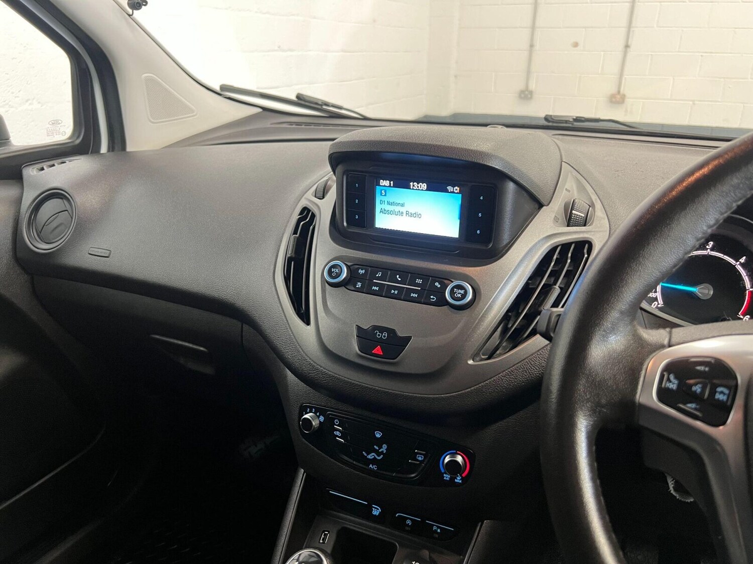 Used Ford Transit Courier 2021 for sale - 75852580: Photo 18