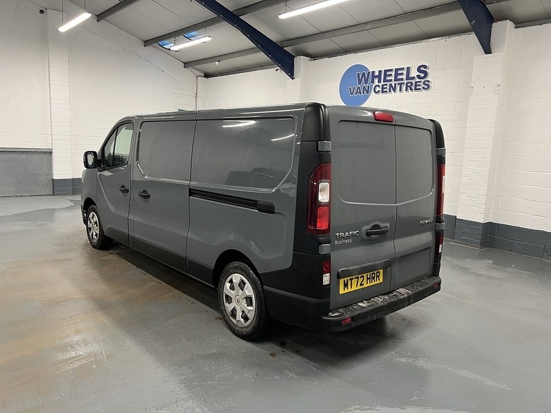Used Renault Trafic 2022 for sale - 76969771: Photo 2