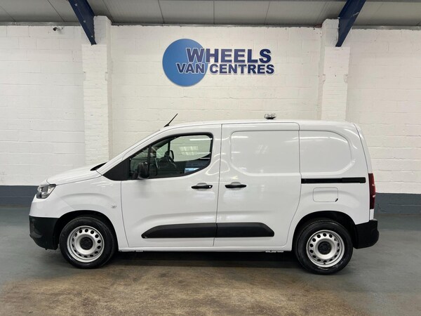 Used Toyota ProAce 2023 for sale - 76140002: Photo 2