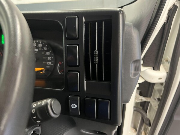 Used Isuzu Grafter 2023 for sale - 76074410: Photo 17